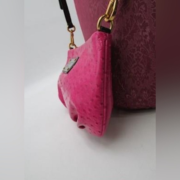 Marc Jacobs Classic Q Crossbody - Ostrich Pink & Black - Rare Find - Picture 6 of 12